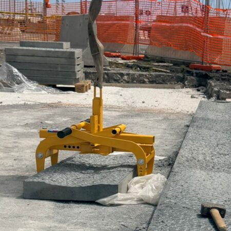 Large Stone Kerb Lifting Clamp – Pzc