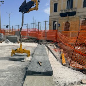 Large Stone Kerb Lifting Clamp Pzc Ta